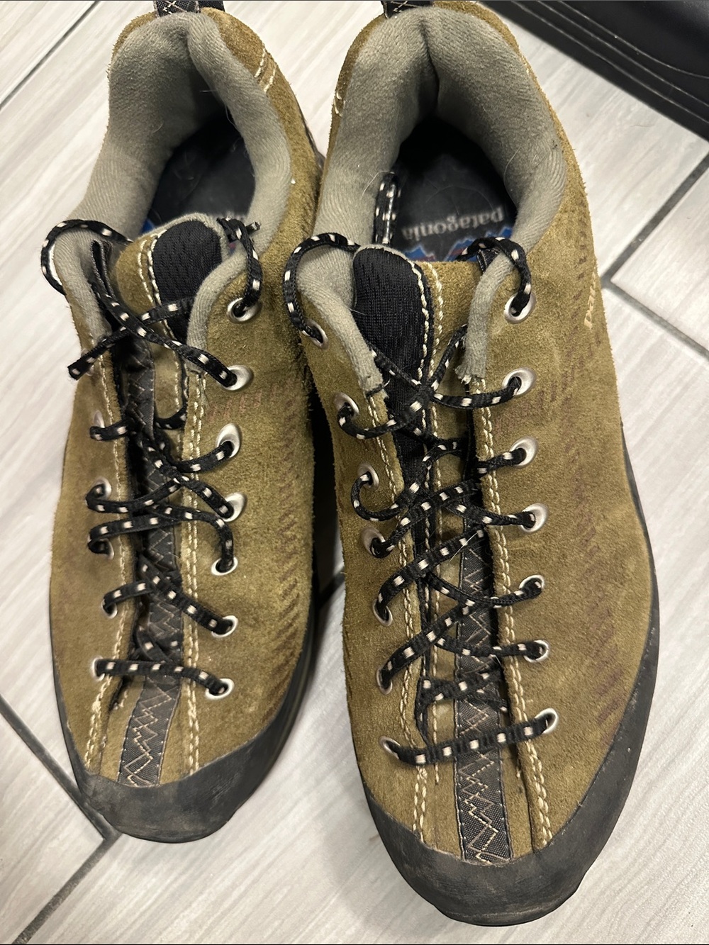 Patagonia women’s Olive Suede Lace-Up Hiking Shoes